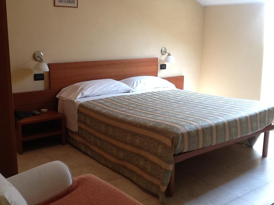 Cerrutihotel Vercelli Exterior foto